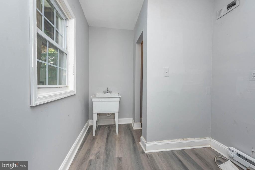 1124 Washington Boulevard - Photo 7