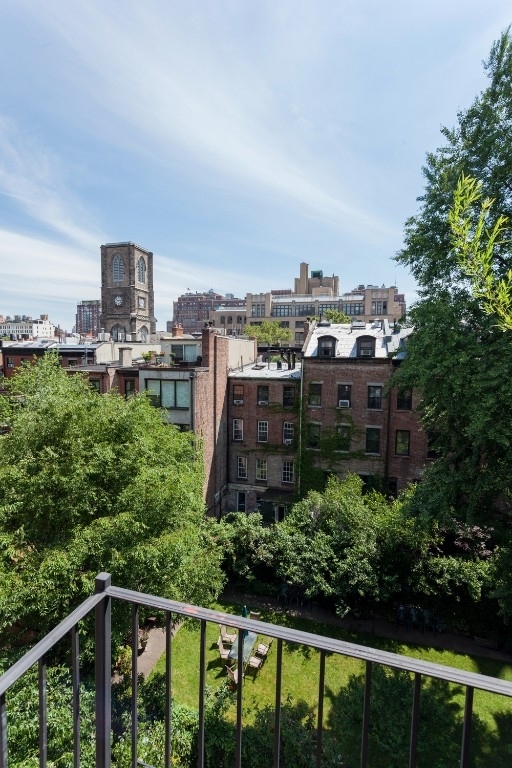 350 West 21st Street - Photo 6
