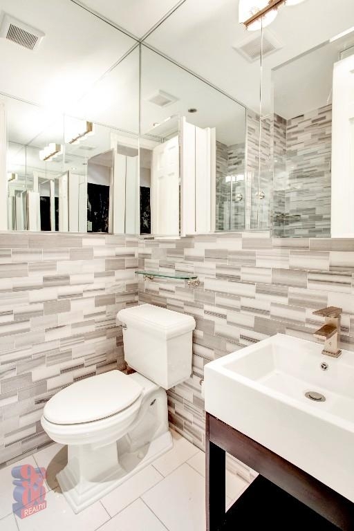 West 103rd Street, Unit 1fw - Photo 4