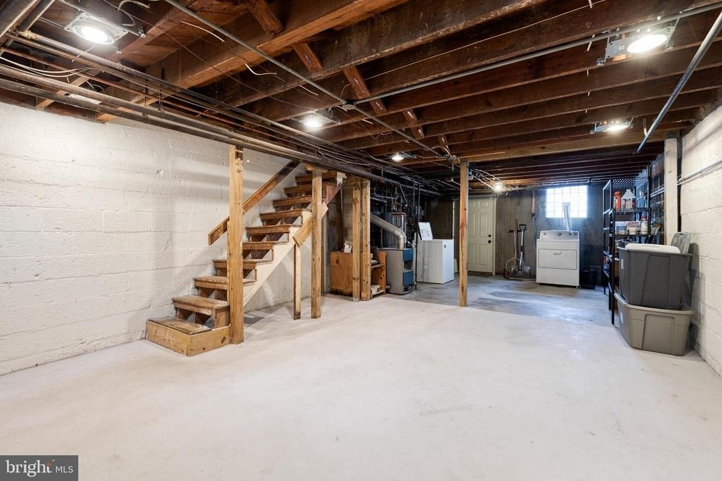 1011 W 42nd Street - Photo 12