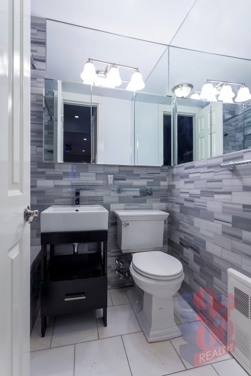East 28th Street  - Photo 4