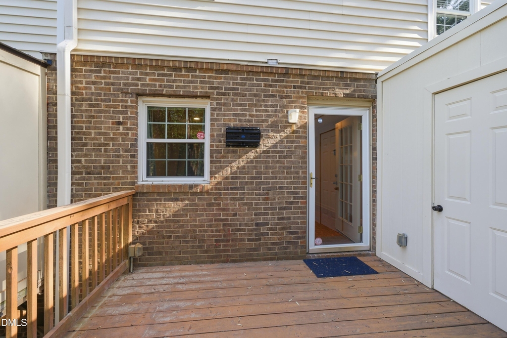 6355 New Market Way - Photo 4
