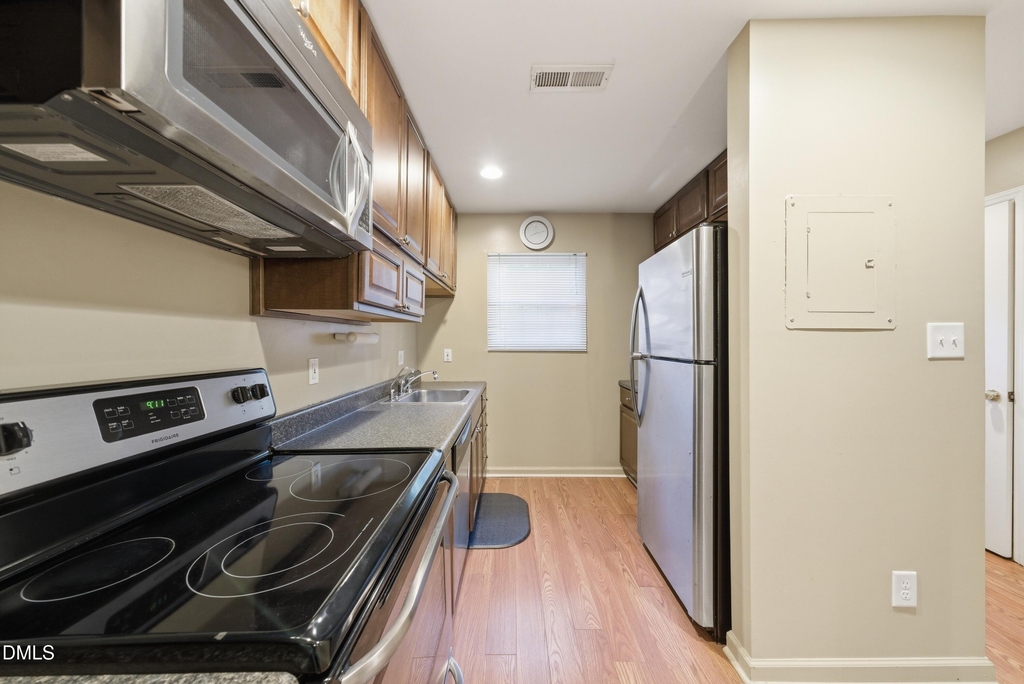 6355 New Market Way - Photo 10