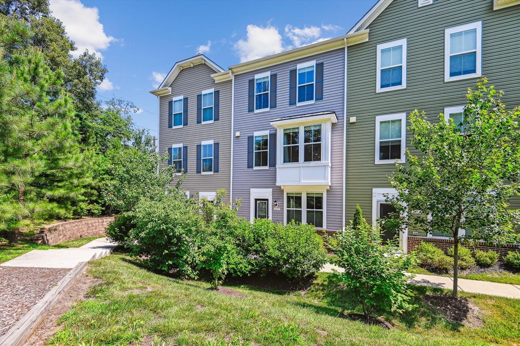 1679 Signalman Court - Photo 0