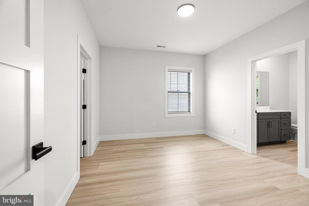 13 Arbutus - Photo 15