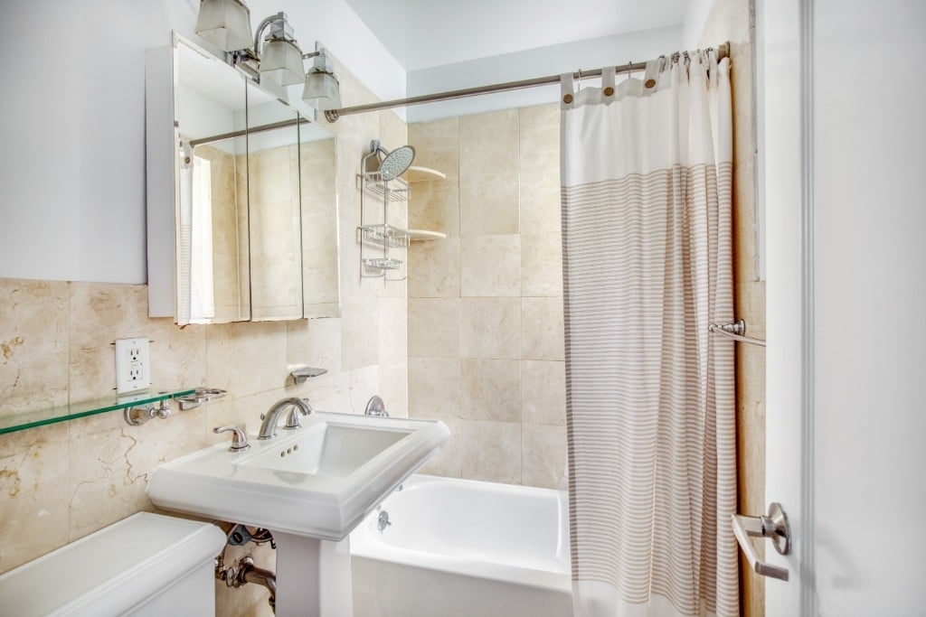 East 13th Street, Unit 3c - Photo 2