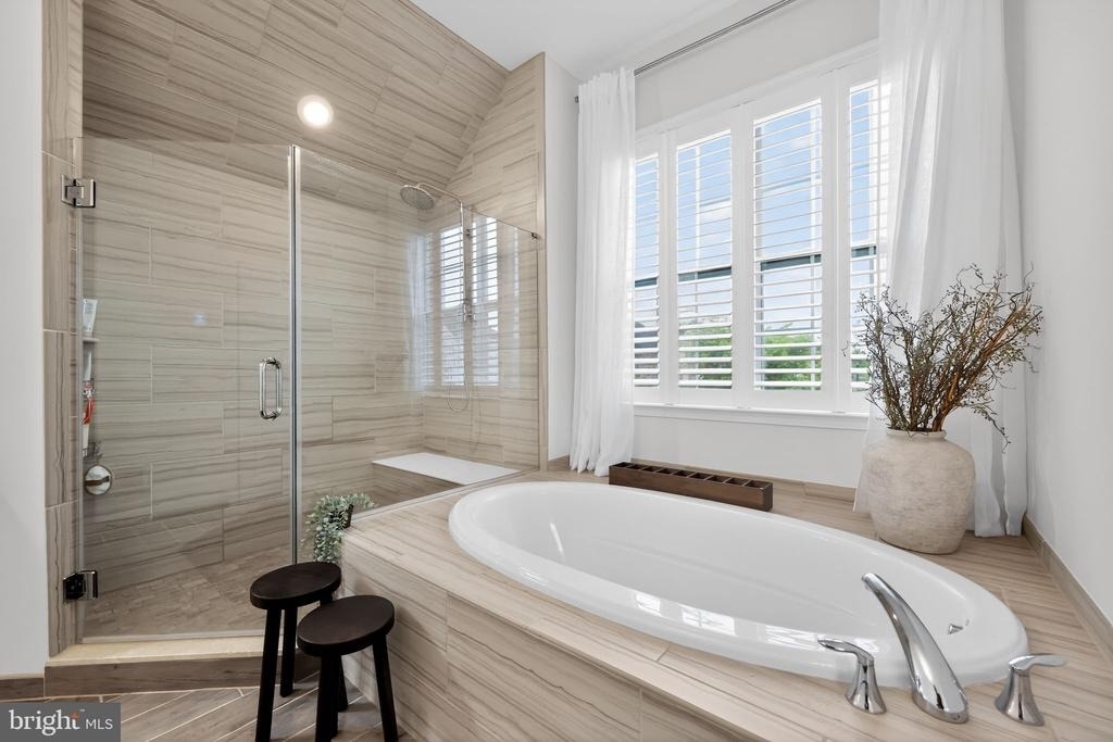 1036 Matthew Way - Photo 35