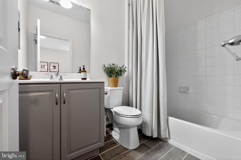 1036 Matthew Way - Photo 37
