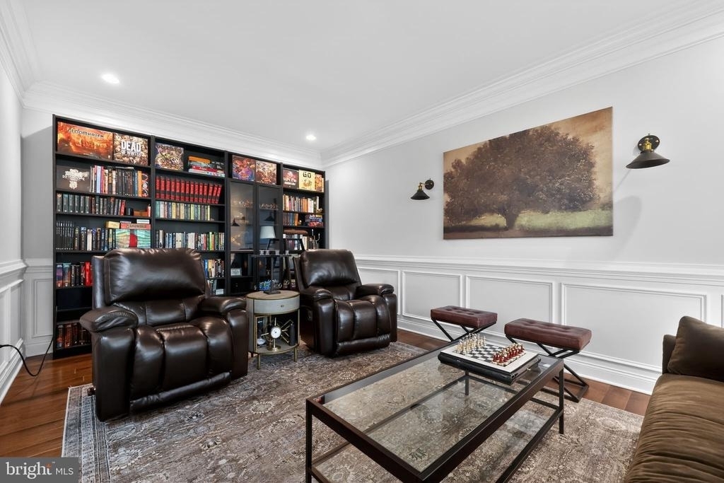 1036 Matthew Way - Photo 5