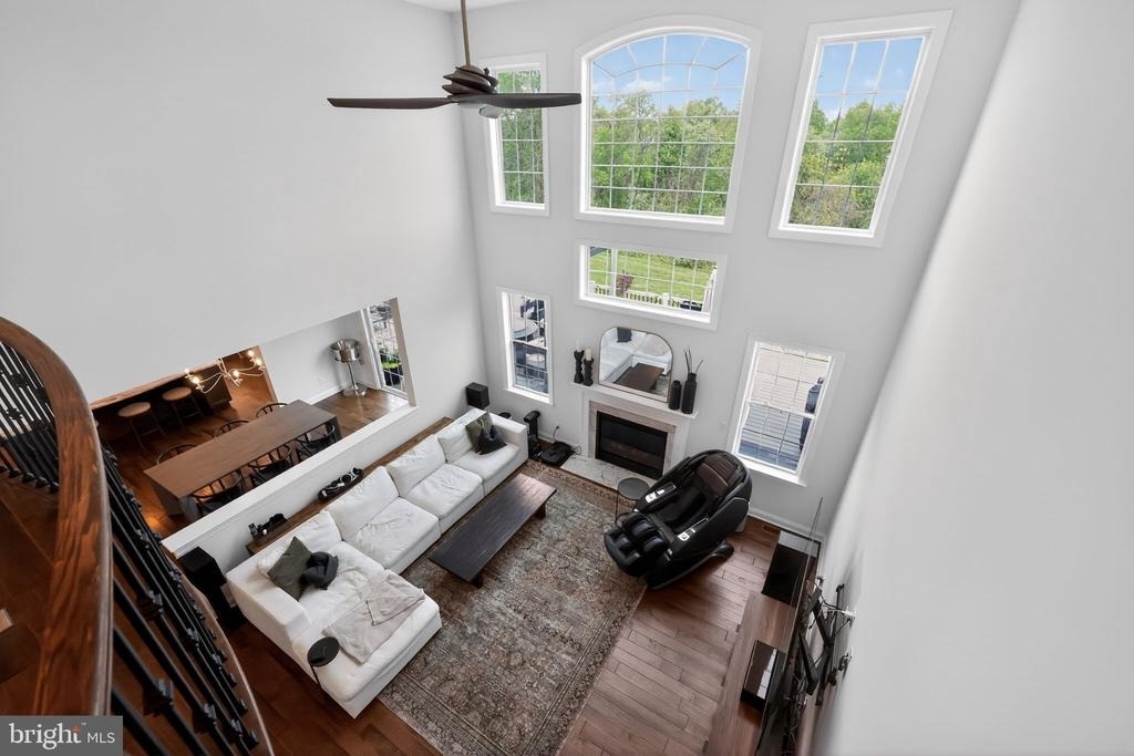 1036 Matthew Way - Photo 10