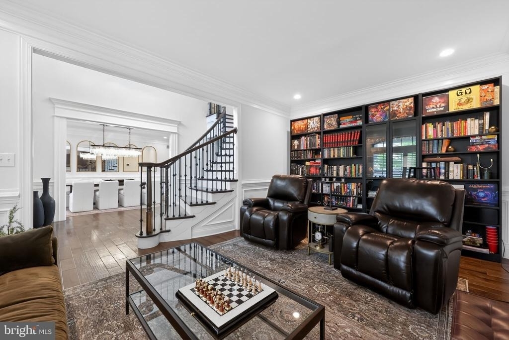 1036 Matthew Way - Photo 4
