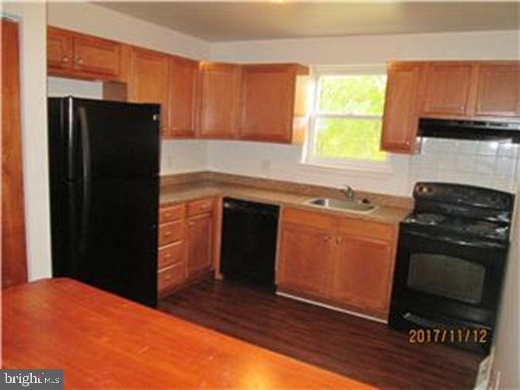 1601 Bonwood Road - Photo 2