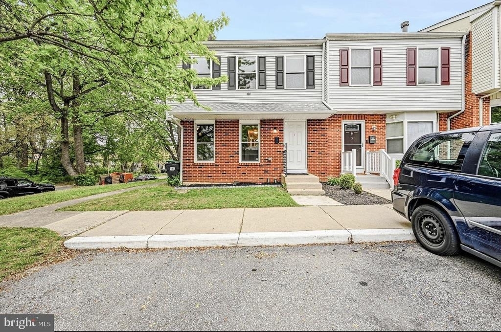 1 Waltham Street - Photo 2