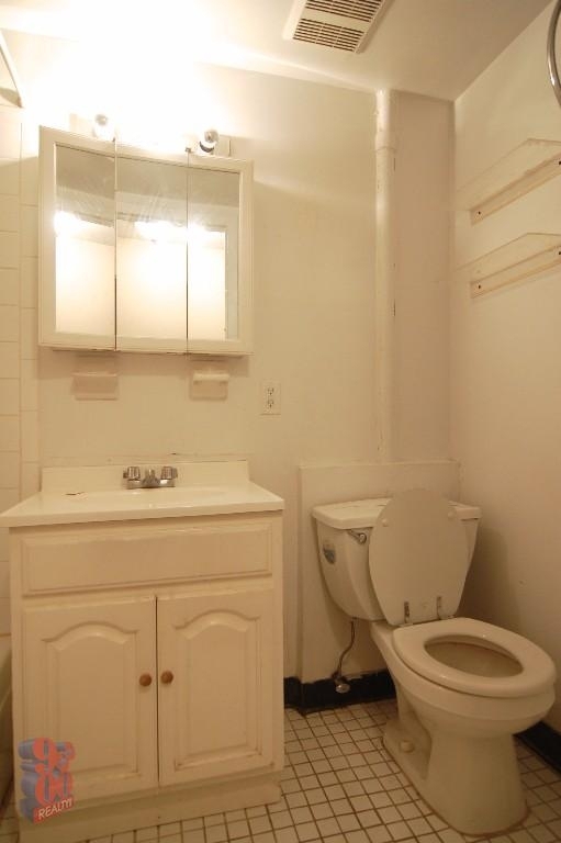 411 East 12th Street - Photo 2