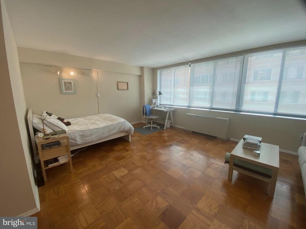 2030 F Street Nw - Photo 2