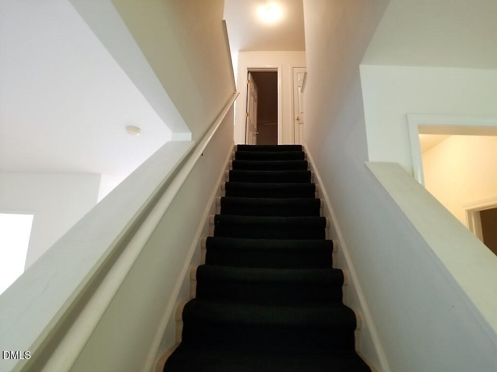 2100 Ramsgate Street - Photo 5