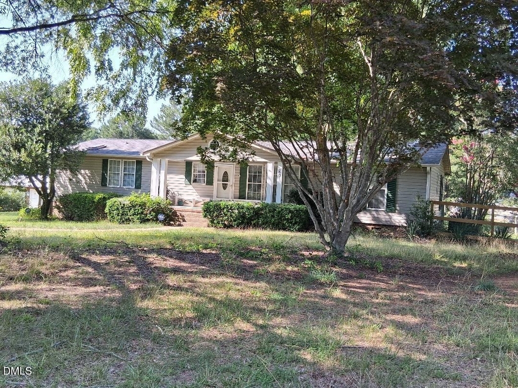 20 Rus Drive - Photo 2