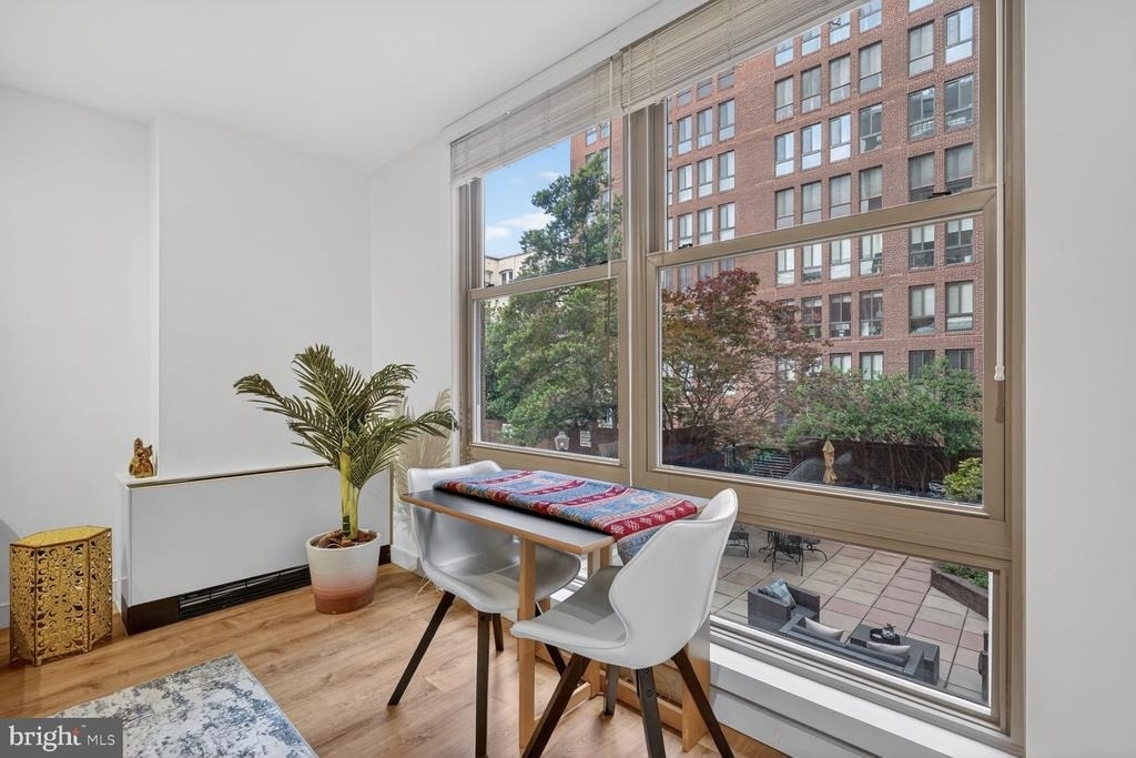 1260 21st Street Nw - Photo 2
