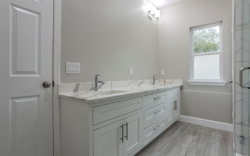 2718 Leslie Ln - Photo 9