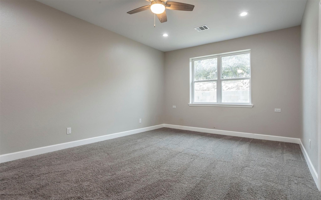 2718 Leslie Ln - Photo 16