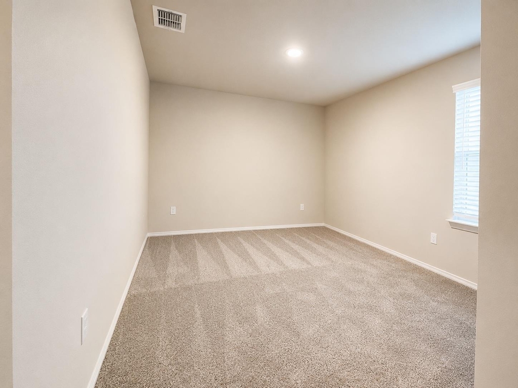2156 Griffith Dr - Photo 4
