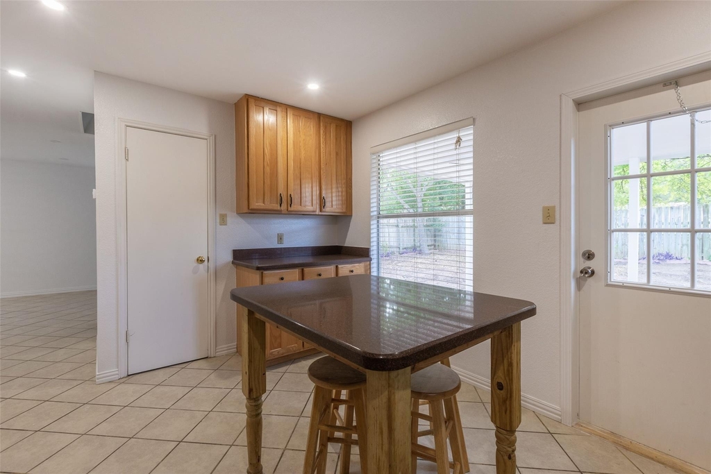 8506 Bisbee Ct - Photo 7