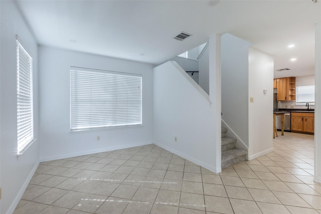 8506 Bisbee Ct - Photo 3