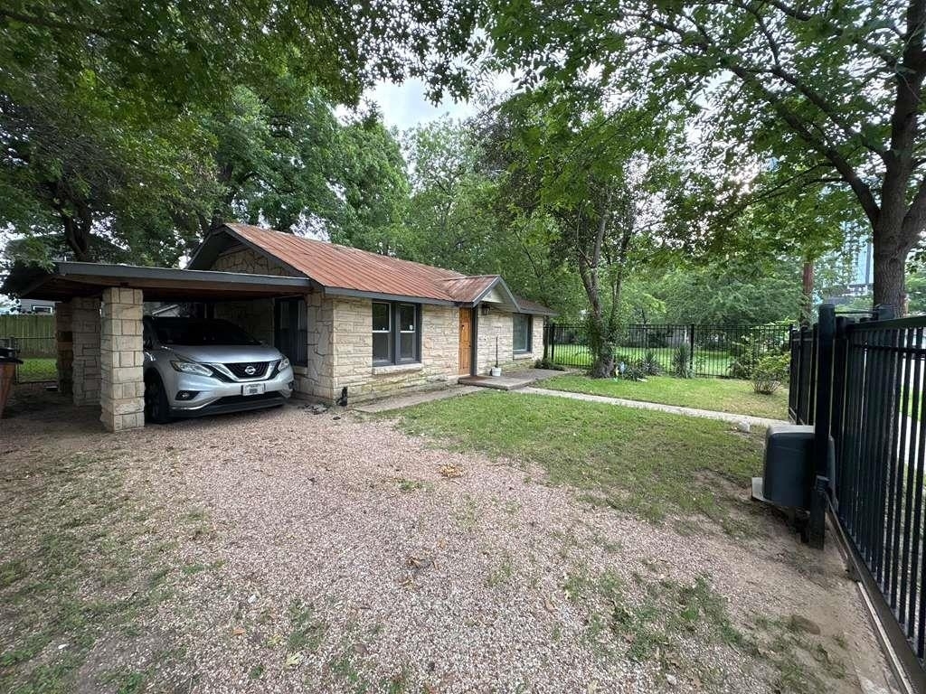1101 Holly St - Photo 17