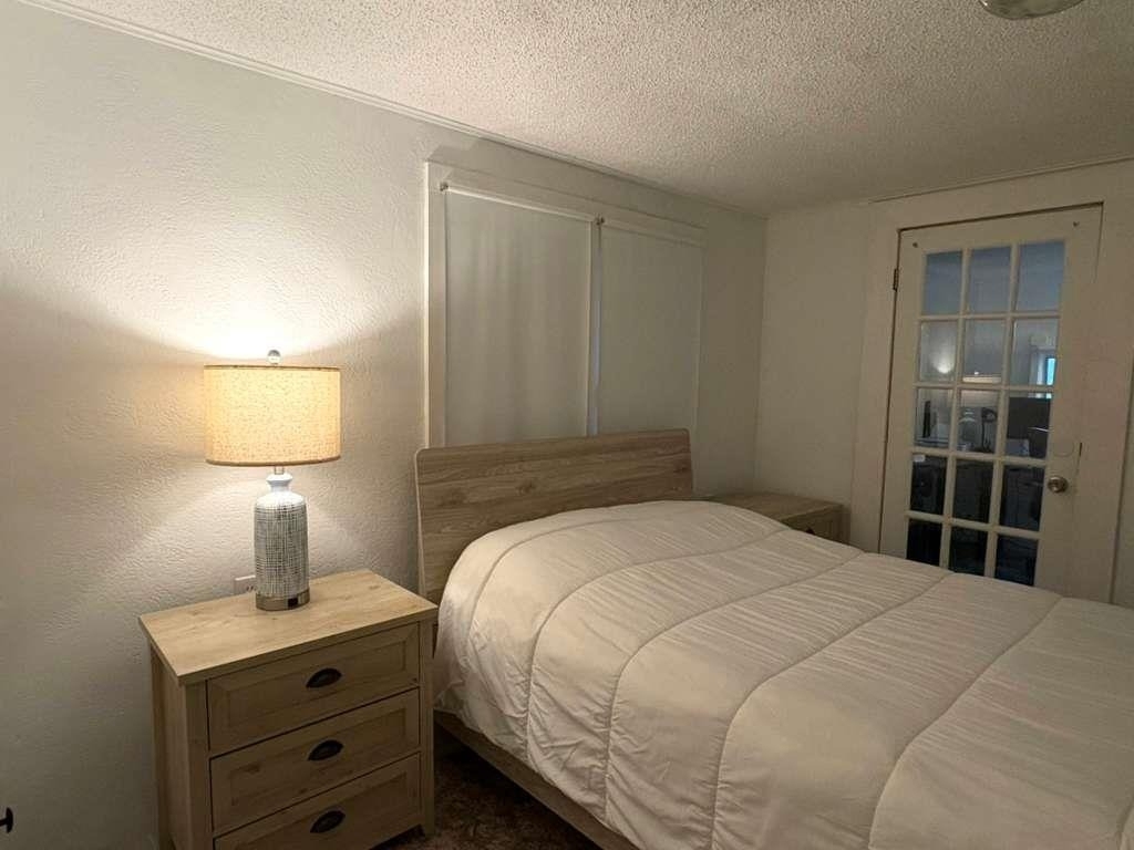 1101 Holly St - Photo 12