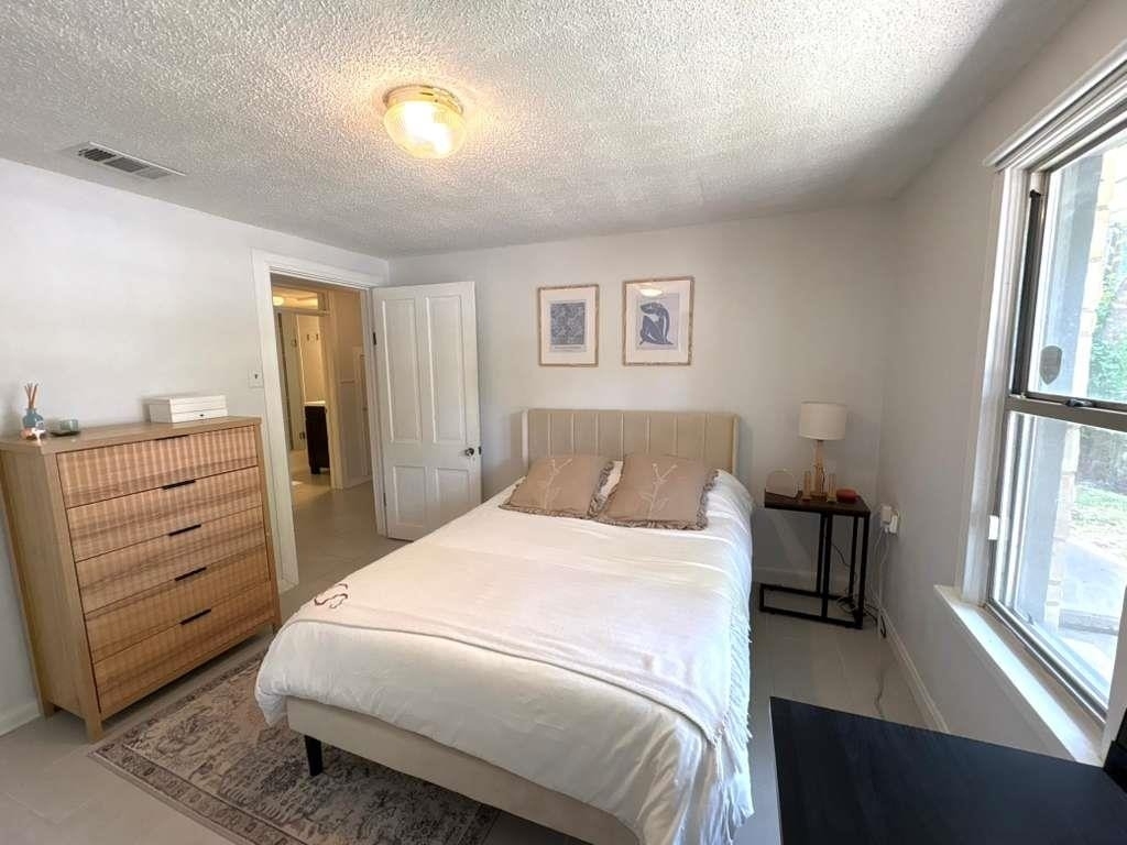 1101 Holly St - Photo 7