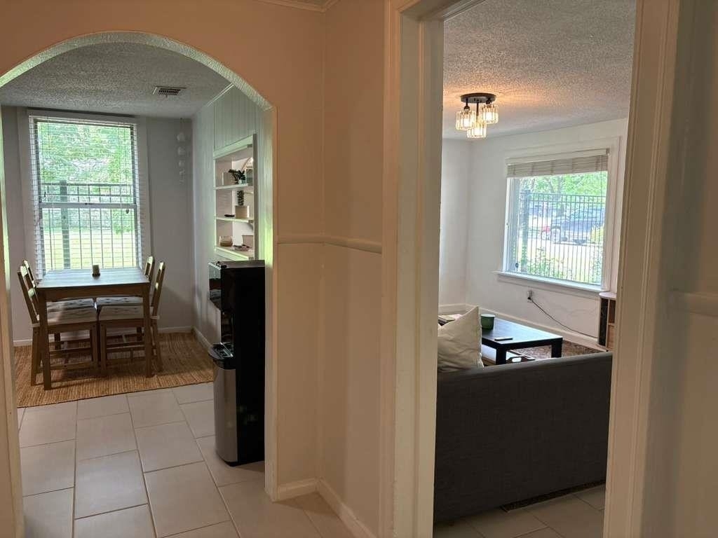 1101 Holly St - Photo 3