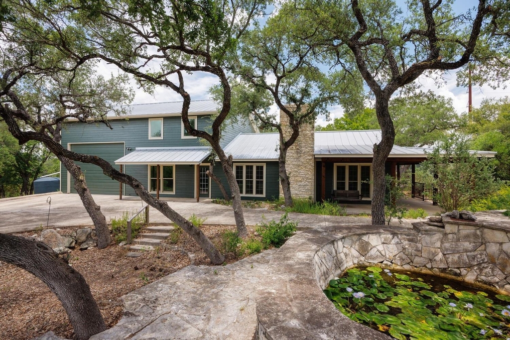 1100 Chapparal Dr - Photo 1