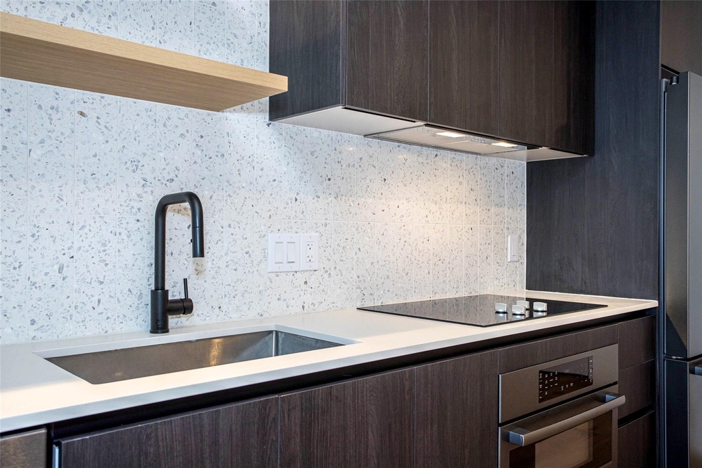 48 East Ave - Photo 3