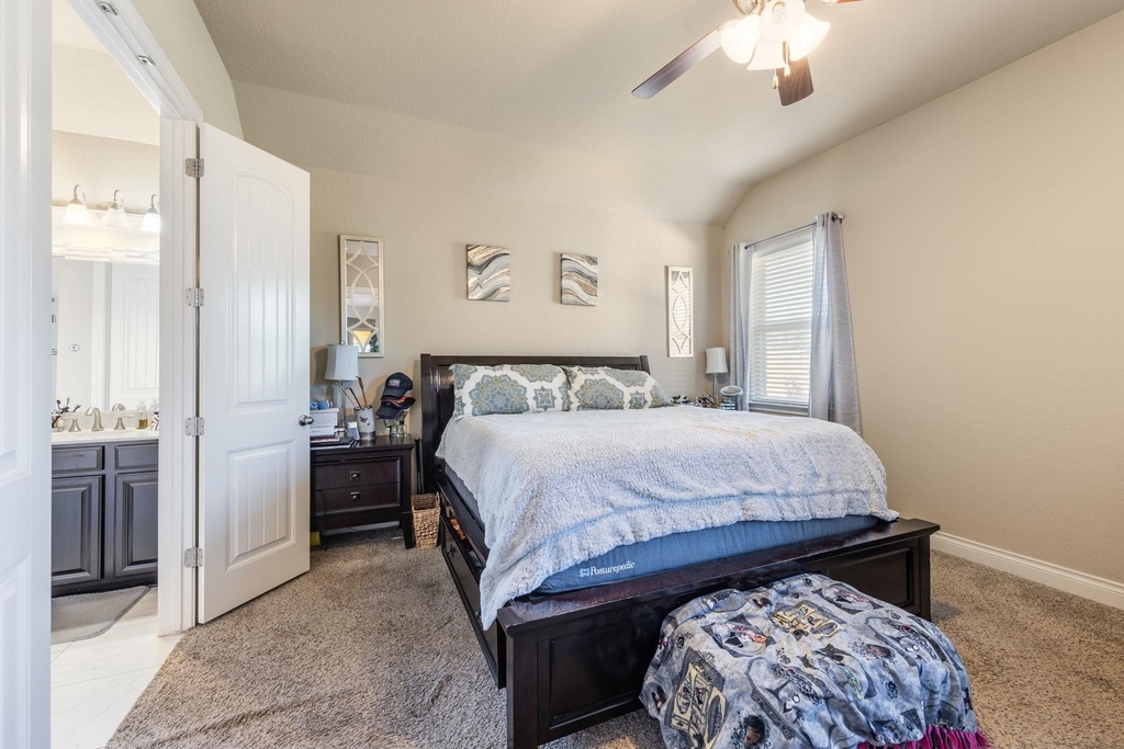 1063 Cedar Glen Dr - Photo 14
