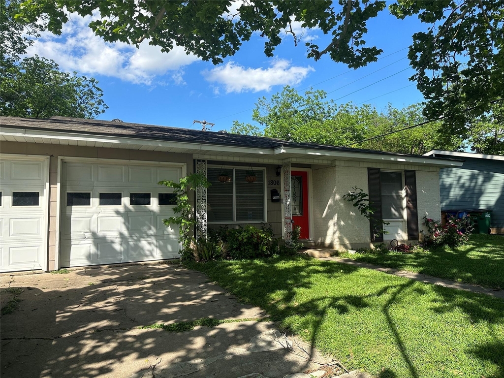 1806 Barbara St - Photo 1