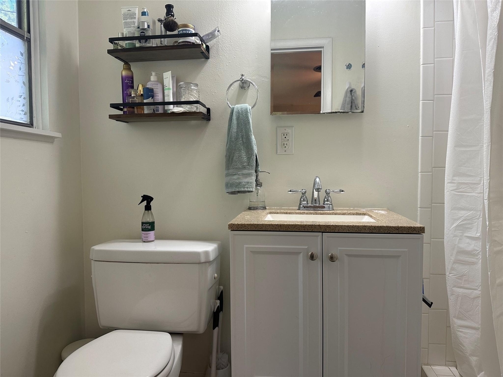 1806 Barbara St - Photo 15