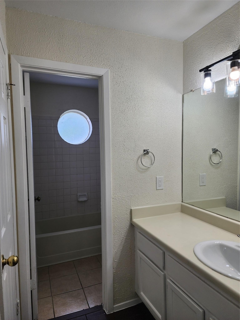 502 Burlwood Ct - Photo 7
