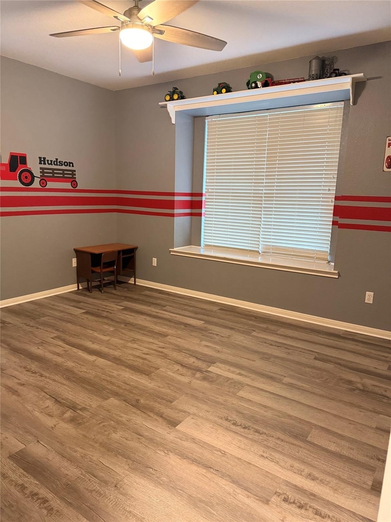 5600 Fm 1466 - Photo 16
