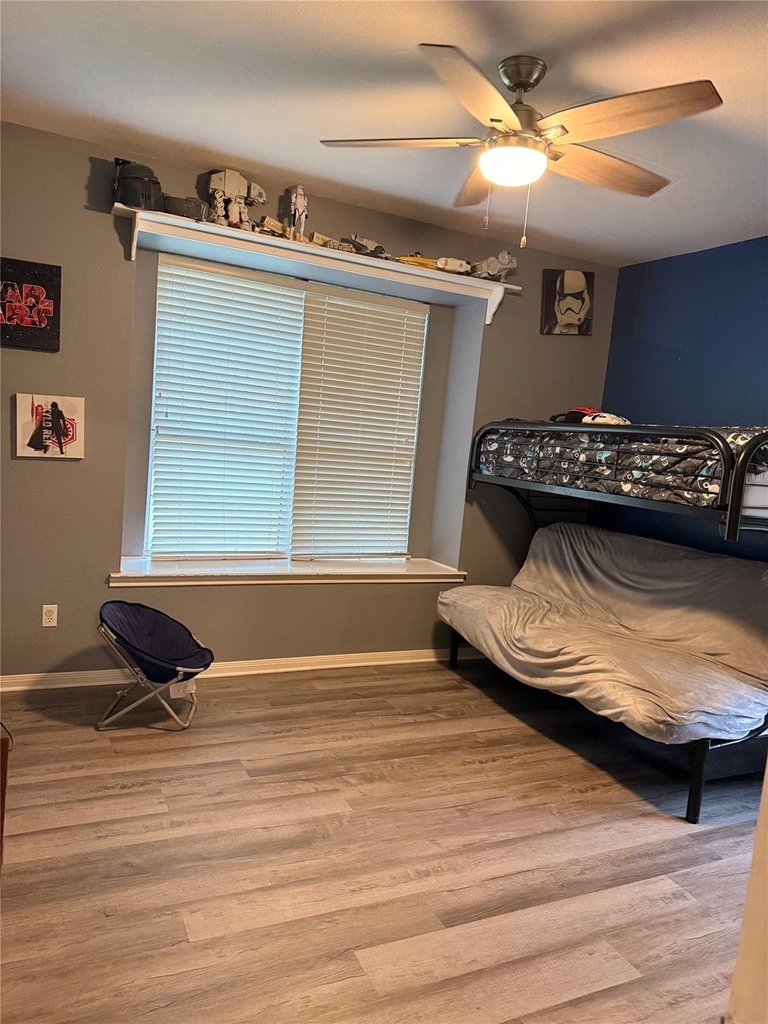 5600 Fm 1466 - Photo 17