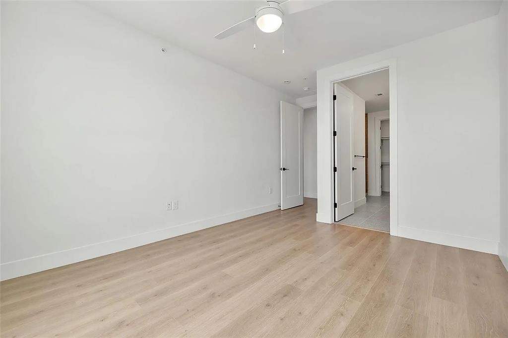 1701 Simond Ave - Photo 7