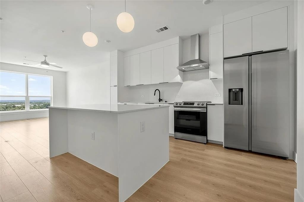 1701 Simond Ave - Photo 11