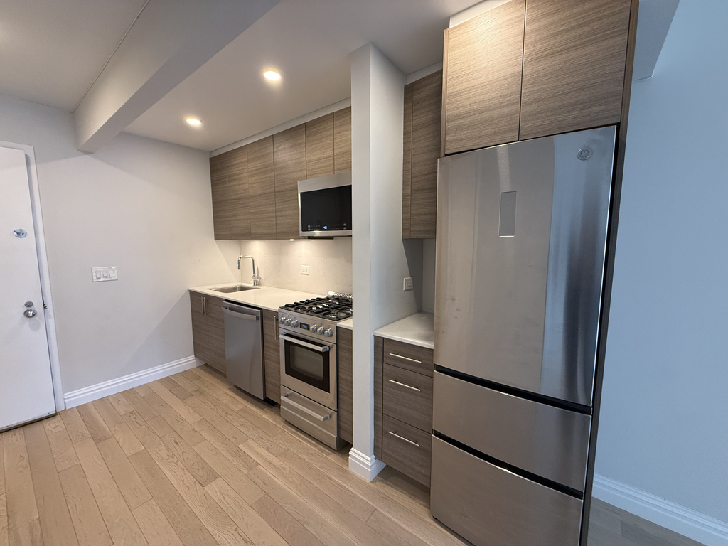 West 49th Street & 8th Avenue - Photo 1