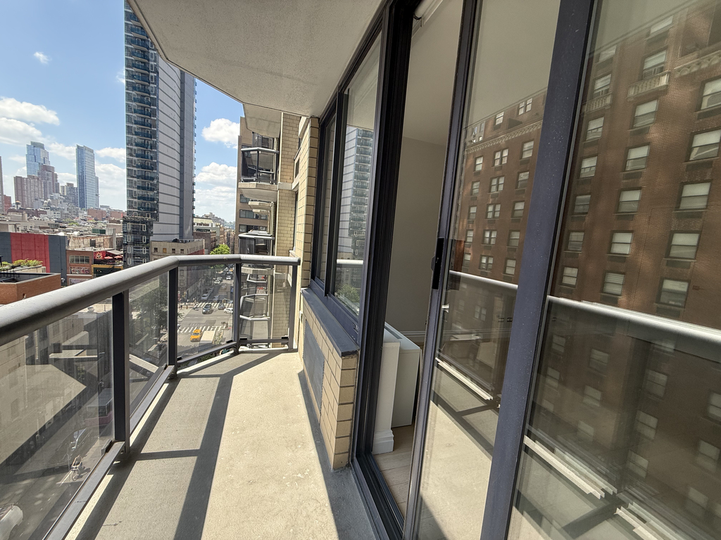 West 49th Street & 8th Avenue - Photo 5