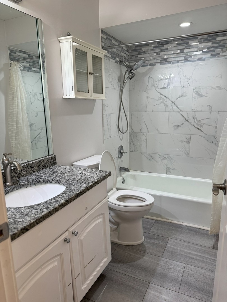 6027 103rd Street - Photo 9