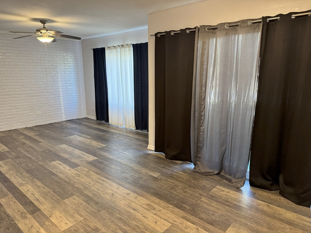 6027 103rd Street - Photo 5