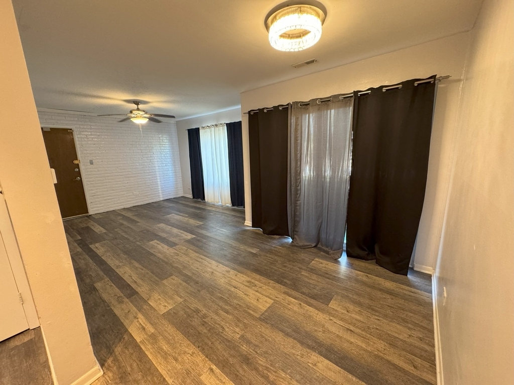 6027 103rd Street - Photo 18