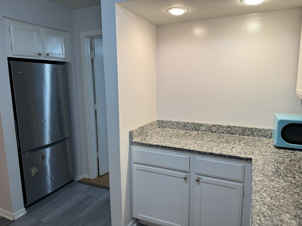 6027 103rd Street - Photo 13