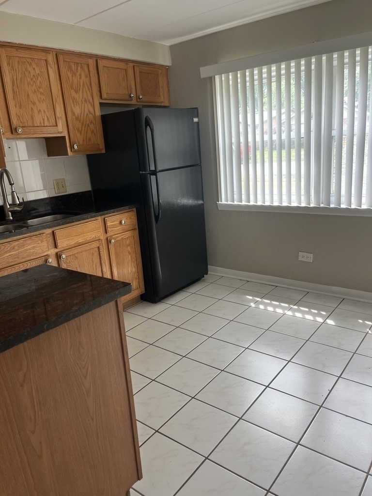 10805 S Lloyd Drive - Photo 5