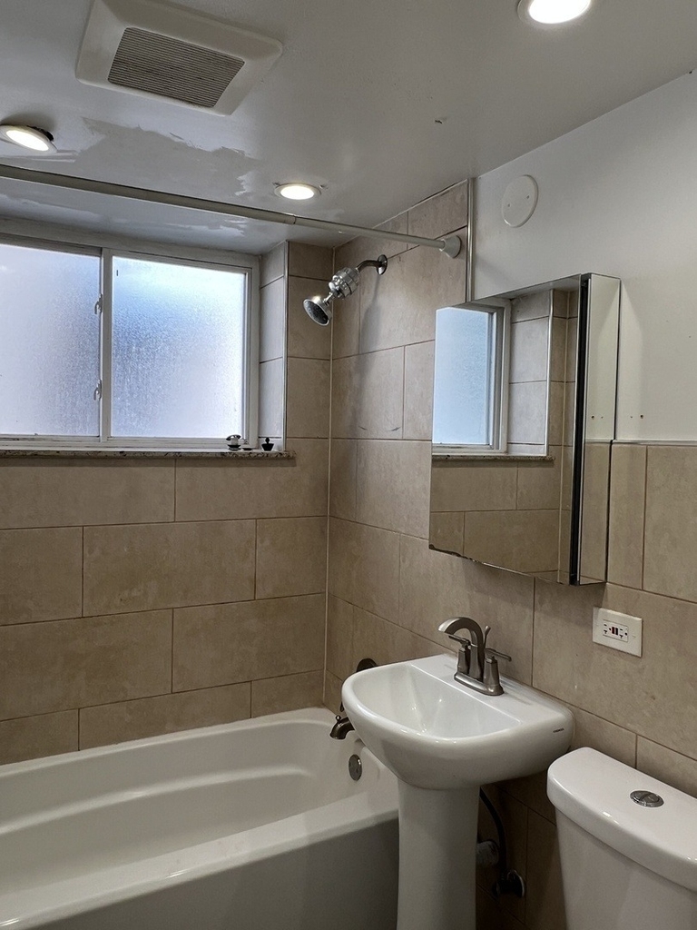 8052 N Oriole Avenue - Photo 13