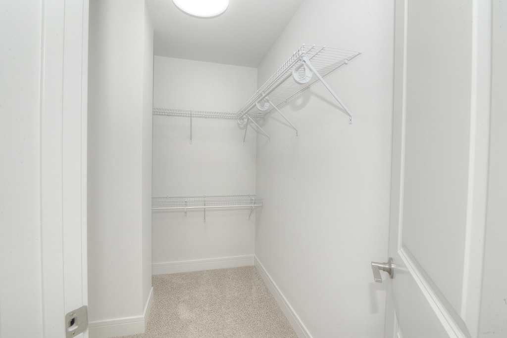 212 Walnut Street N - Photo 17